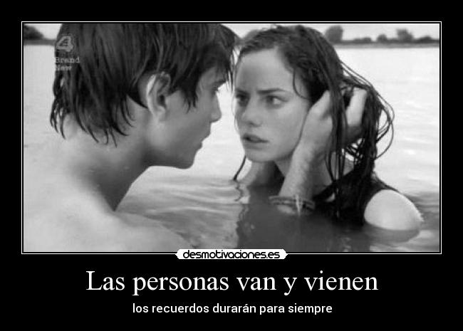 Las personas van y vienen -