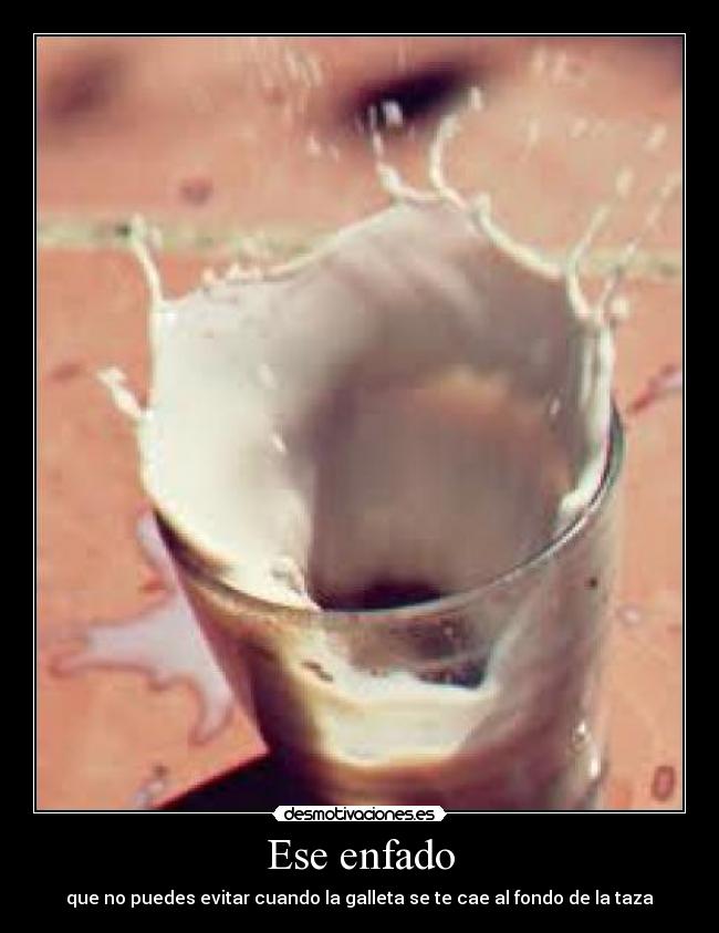 carteles leche salpicando por una galleta que caido desmotivaciones