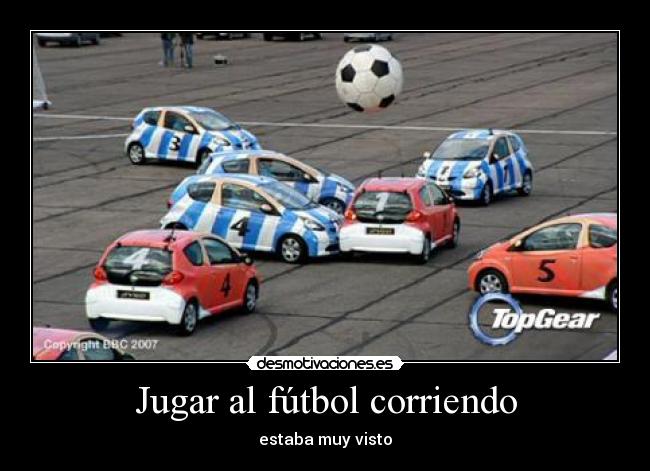 Jugar al fútbol corriendo - 