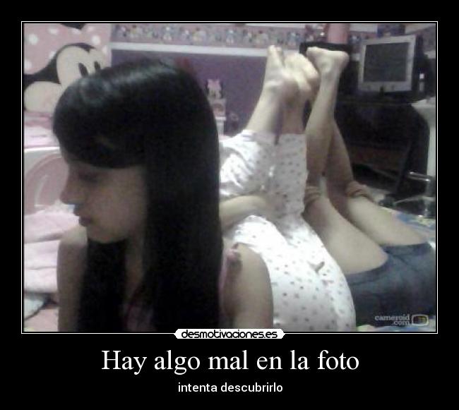 Hay algo mal en la foto -
