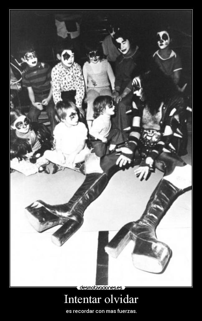 Intentar olvidar - es recordar con mas fuerzas.
