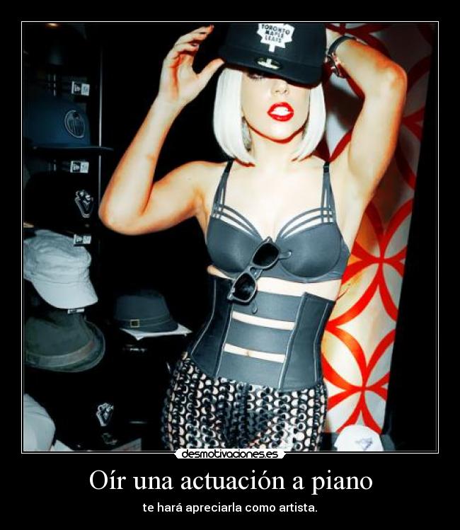 Oír una actuación a piano -