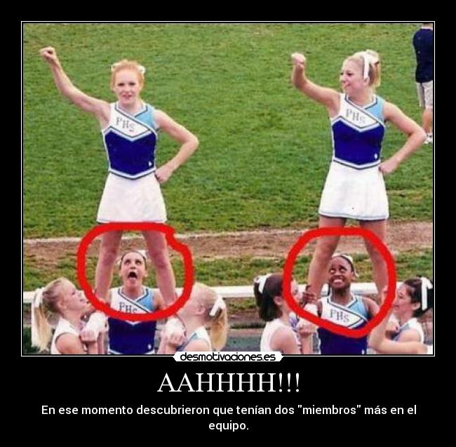 AAHHHH!!! - En ese momento descubrieron que tenían dos miembros más en el equipo.
