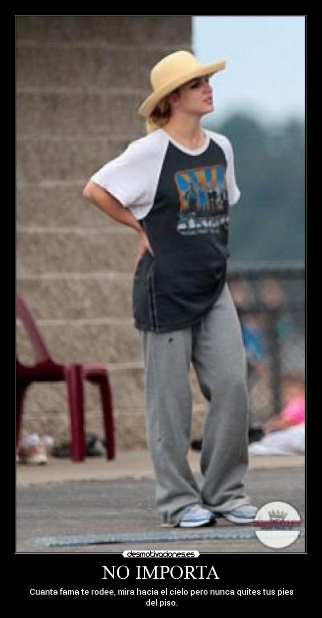 carteles britney spears desmotivaciones