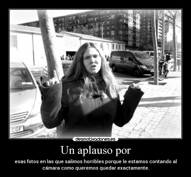 Un aplauso por -