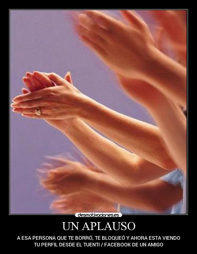 UN APLAUSO -