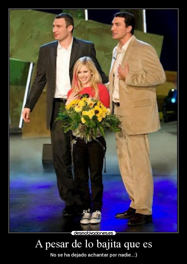 A pesar de lo bajita que es - No se ha dejado achantar por nadie...:)