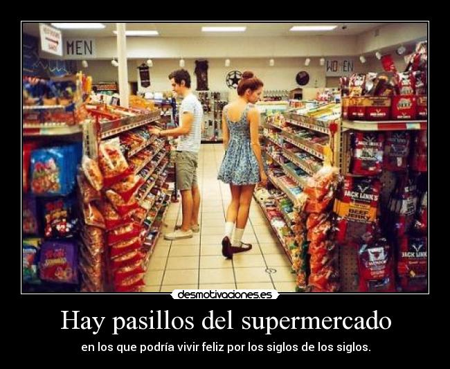 Hay pasillos del supermercado - 