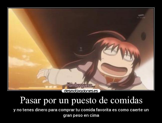 Pasar por un puesto de comidas -