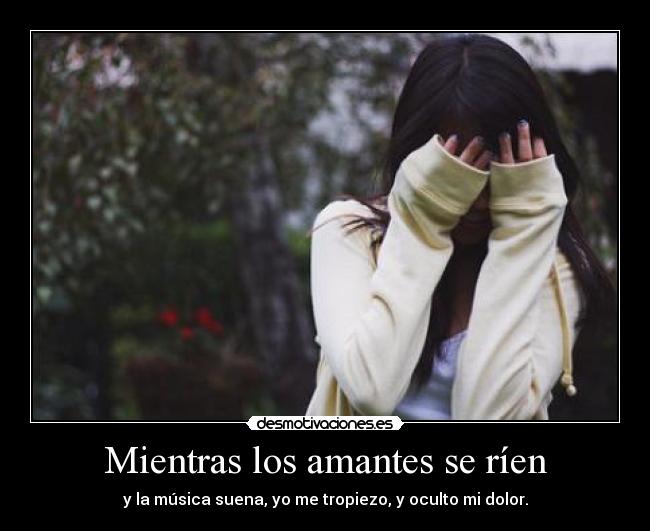 Mientras los amantes se ríen -