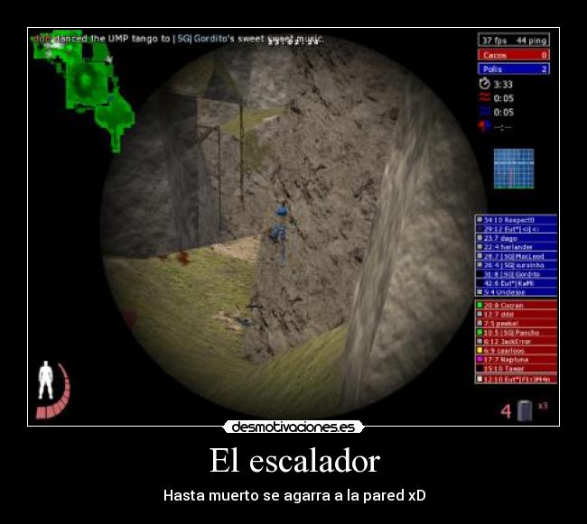 carteles escalador pared enganchado juegos urban terror desmotivaciones