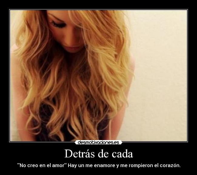 Detrás de cada -