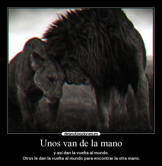 Unos van de la mano -