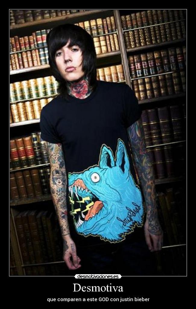 Desmotiva - que comparen a este GOD con justin bieber