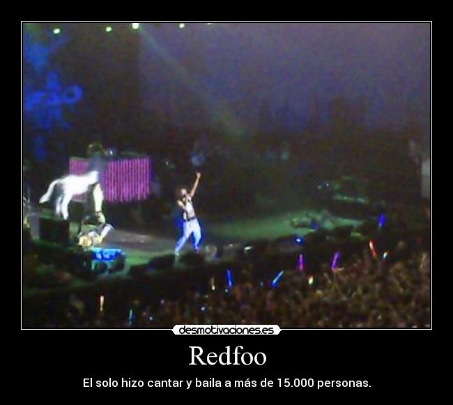 Redfoo - El solo hizo cantar y baila a más de 15.000 personas.
