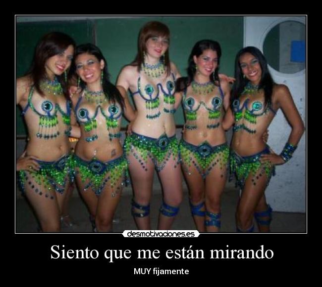 Siento que me están mirando - 