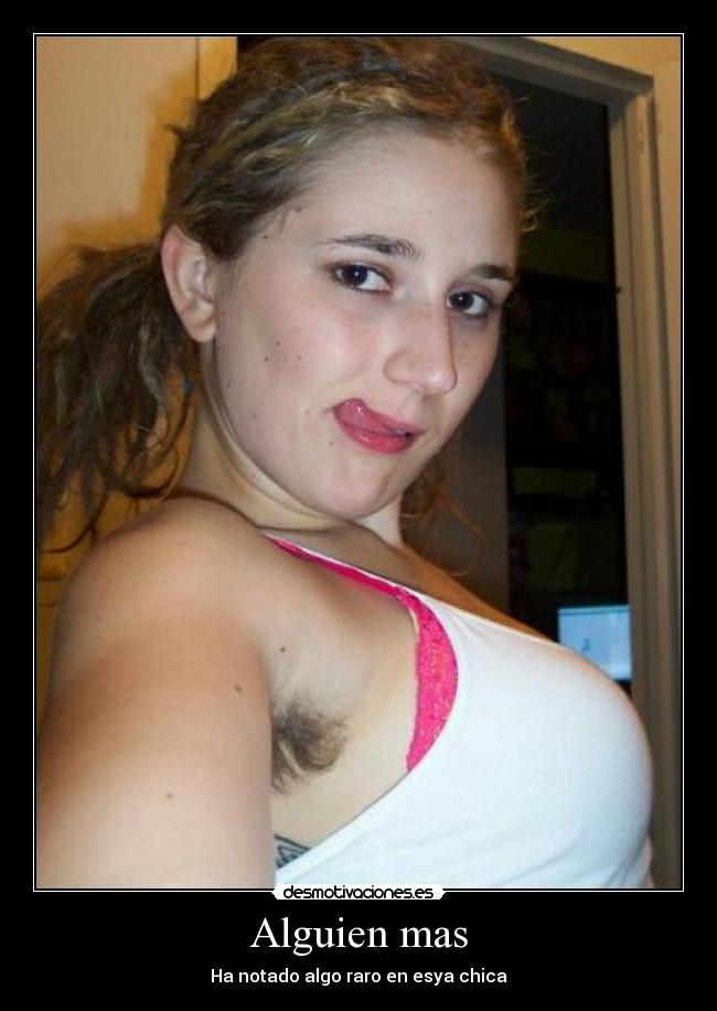 Alguien mas - Ha notado algo raro en esya chica