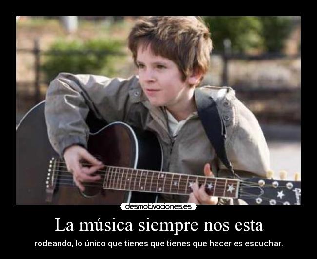 La música siempre nos esta -
