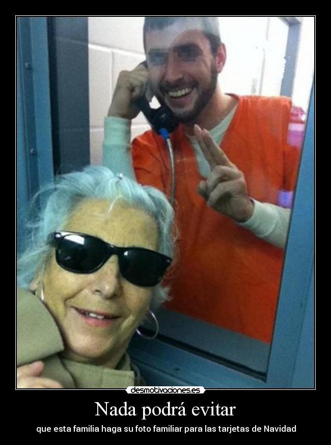 Nada podrá evitar - que esta familia haga su foto familiar para las tarjetas de Navidad