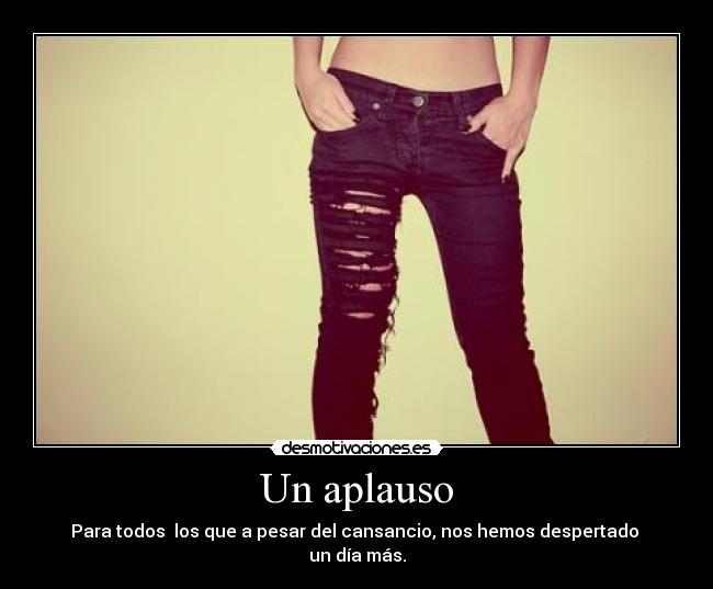 carteles aplauso desmotivaciones