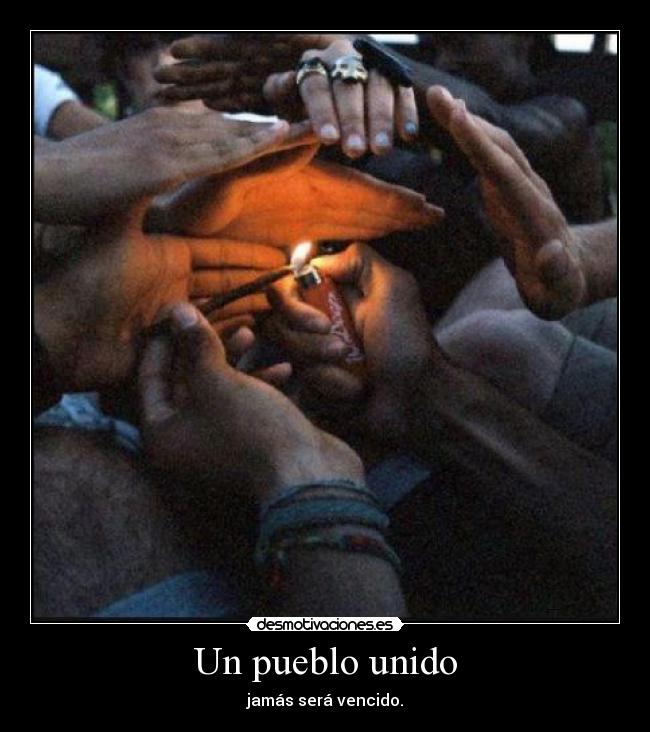 Un pueblo unido - jamás será vencido.