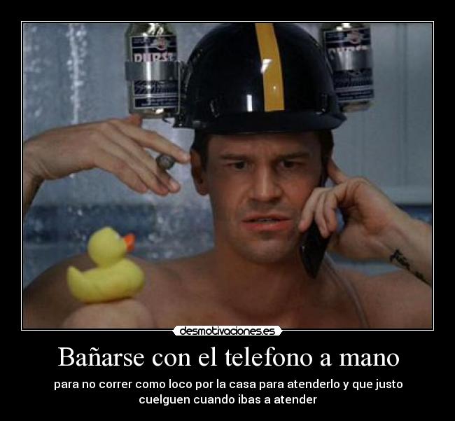 Bañarse con el telefono a mano - 