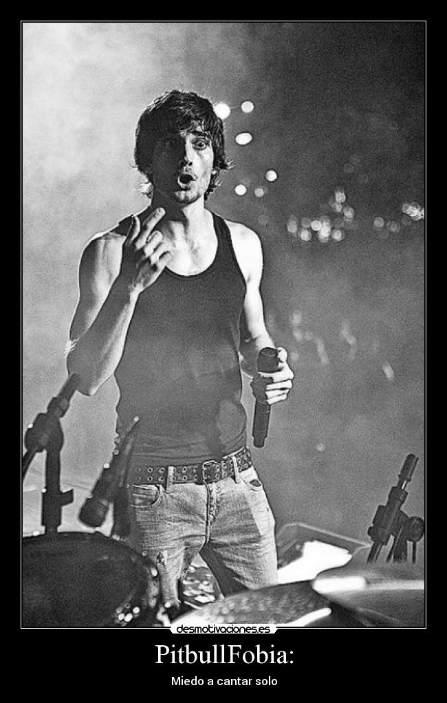 PitbullFobia: - Miedo a cantar solo