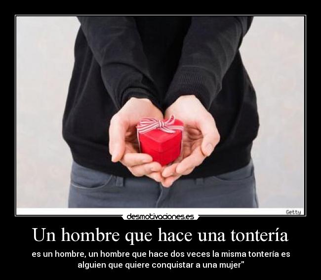 Un hombre que hace una tontería -