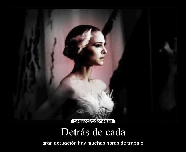 carteles siipiiacarme natalie portman cisne negro una peli super rara pero entretenida desmotivaciones