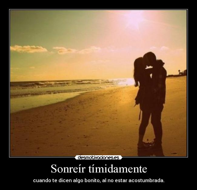 Sonreír tímidamente -