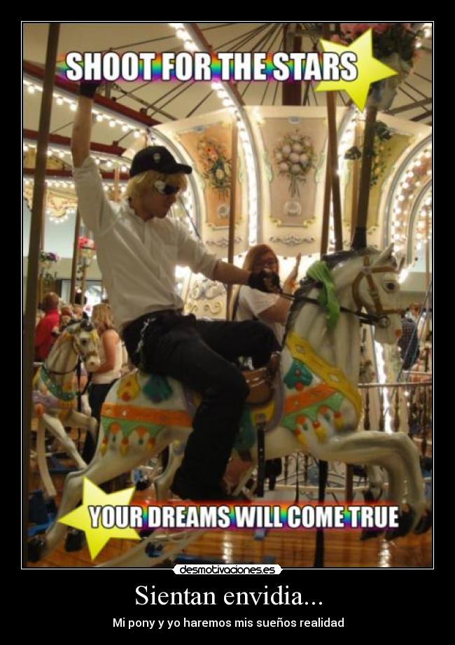 carteles magical surrealism chorradas lobitozxc nomiresaqui raptorhunters luego murio comido por raptor desmotivaciones