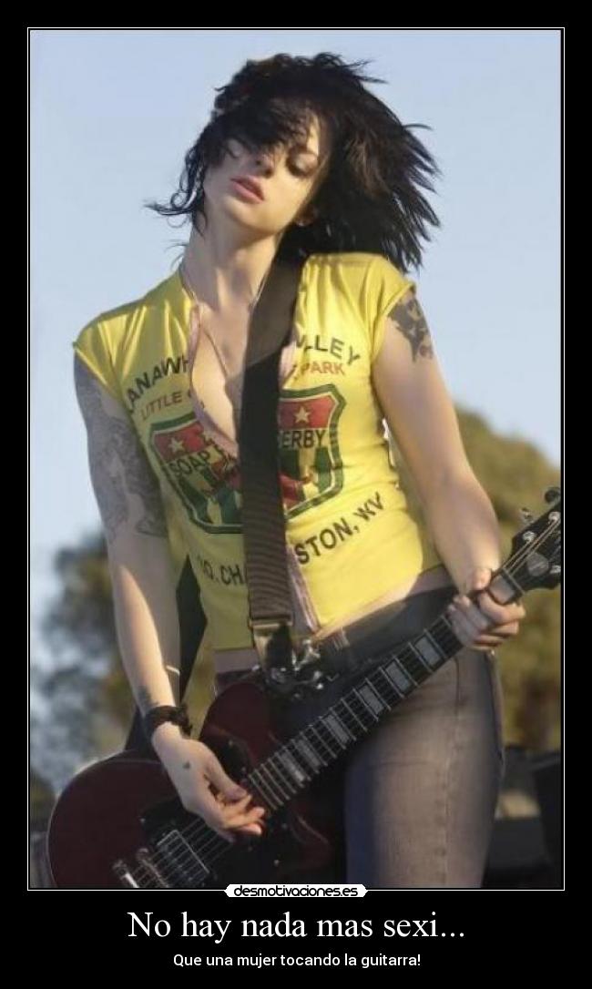 carteles sexi mujer guitarra rock metal desmotivaciones