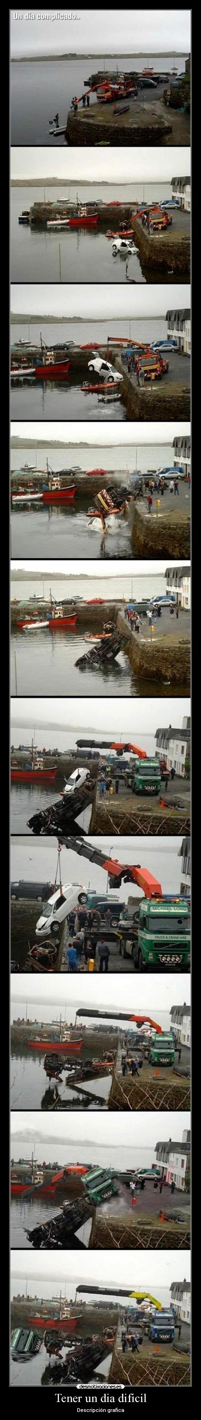 carteles autos cayendo mar desmotivaciones