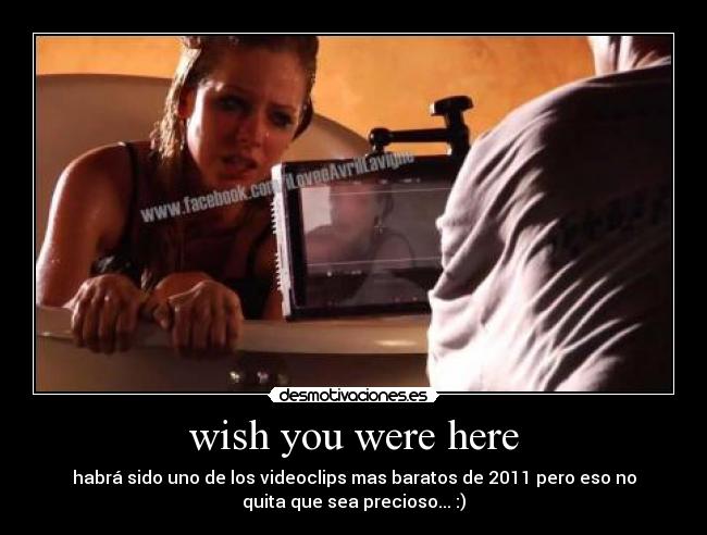 wish you were here - habrá sido uno de los videoclips mas baratos de 2011 pero eso no
quita que sea precioso... :)