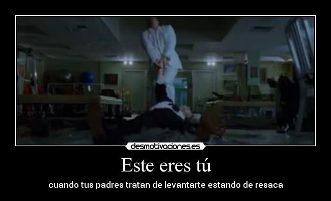 carteles constantine tenia una resaca que flipas aquel dia pizza peli kelly desmotivaciones