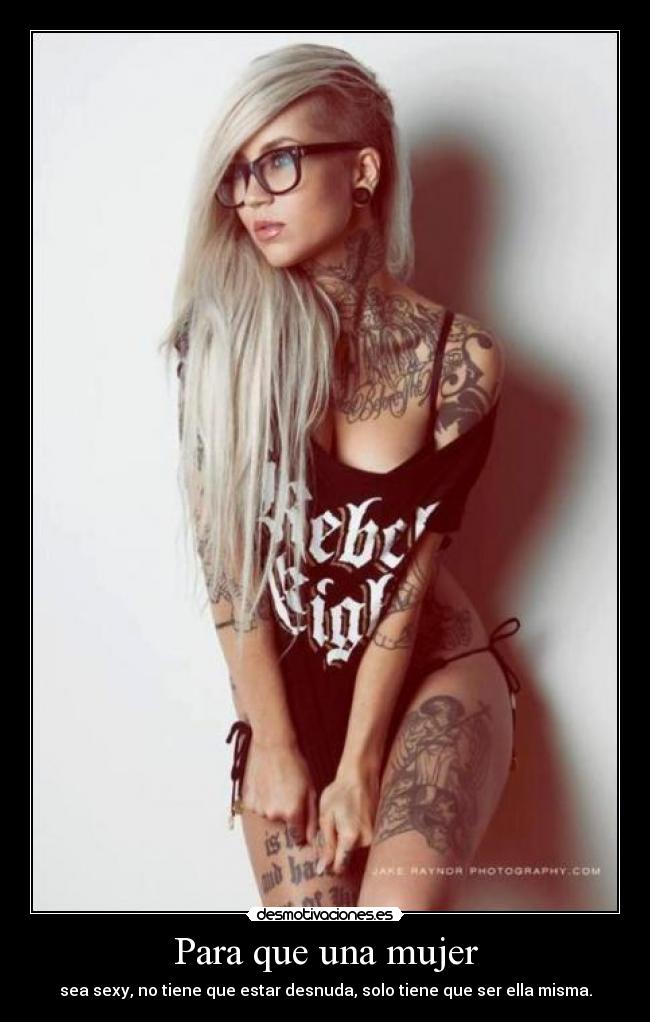 carteles mujer mujer desmotivaciones