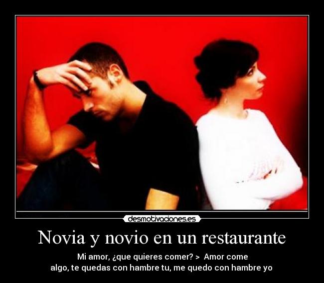 Novia y novio en un restaurante - 