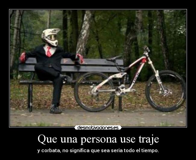 Que una persona use traje -