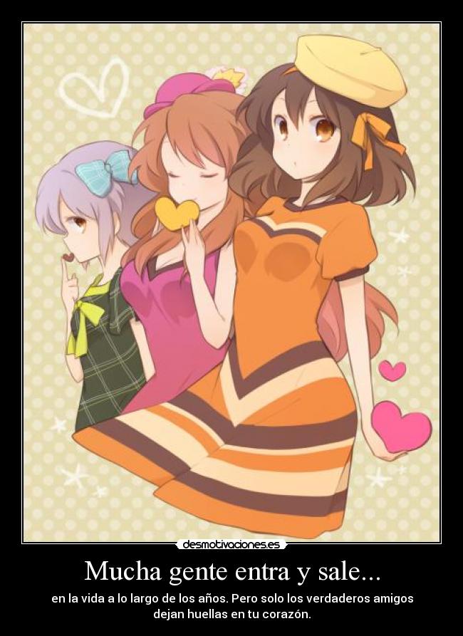 Mucha gente entra y sale... - 