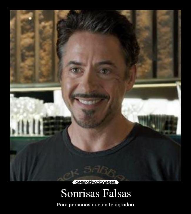 Sonrisas Falsas -