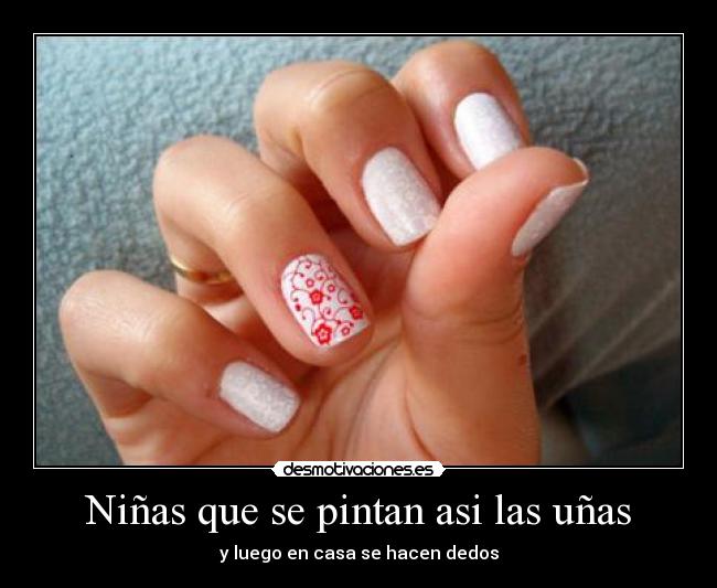 Niñas que se pintan asi las uñas -