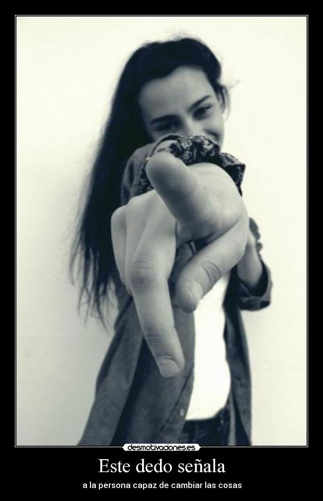 Este dedo señala -