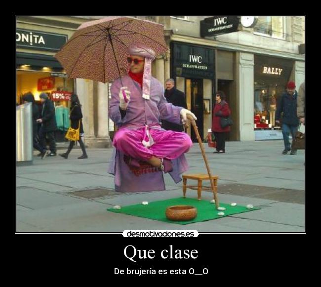 Que clase - De brujería es esta O__O
