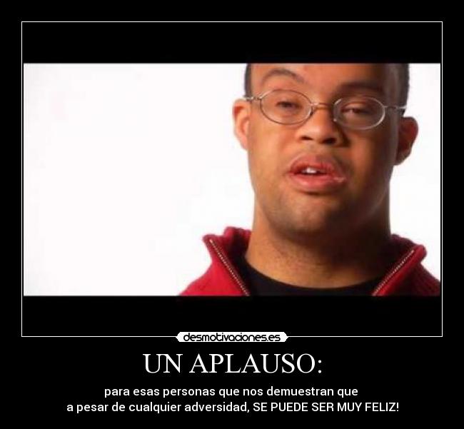 UN APLAUSO: - 