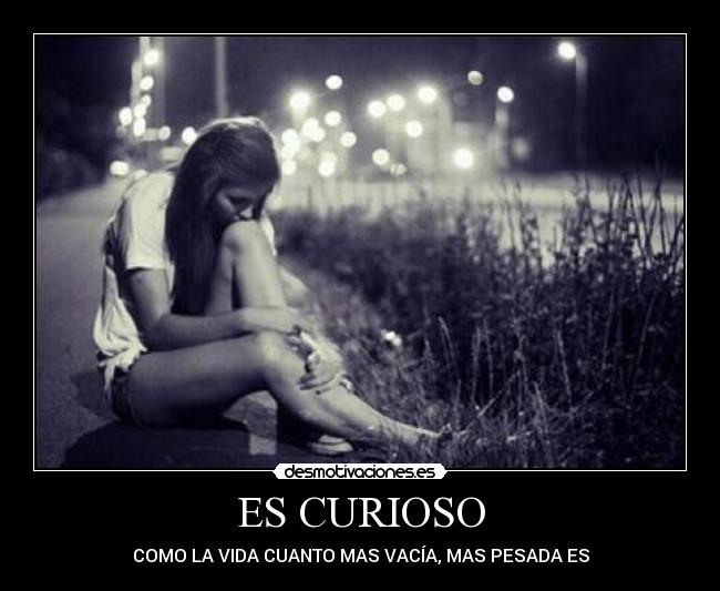 ES CURIOSO -