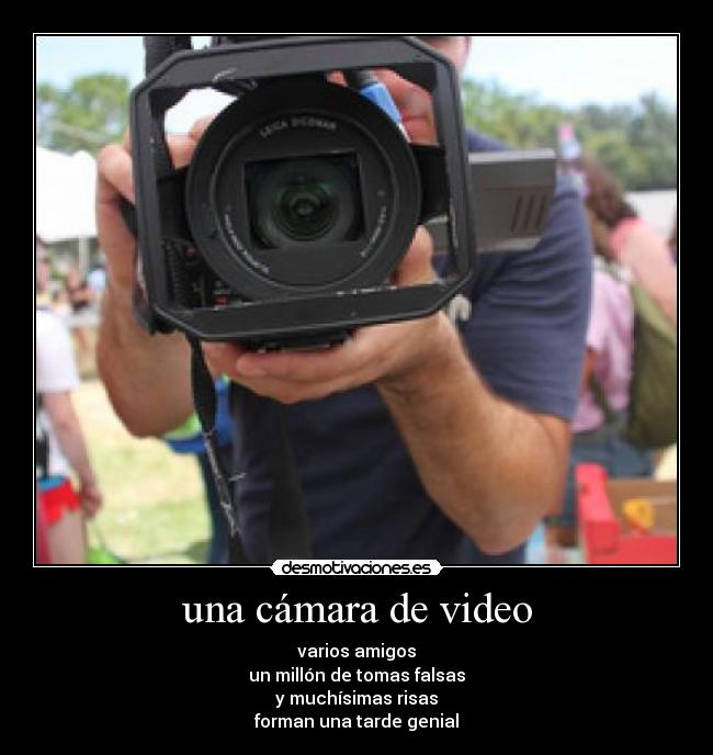 una cámara de video - 