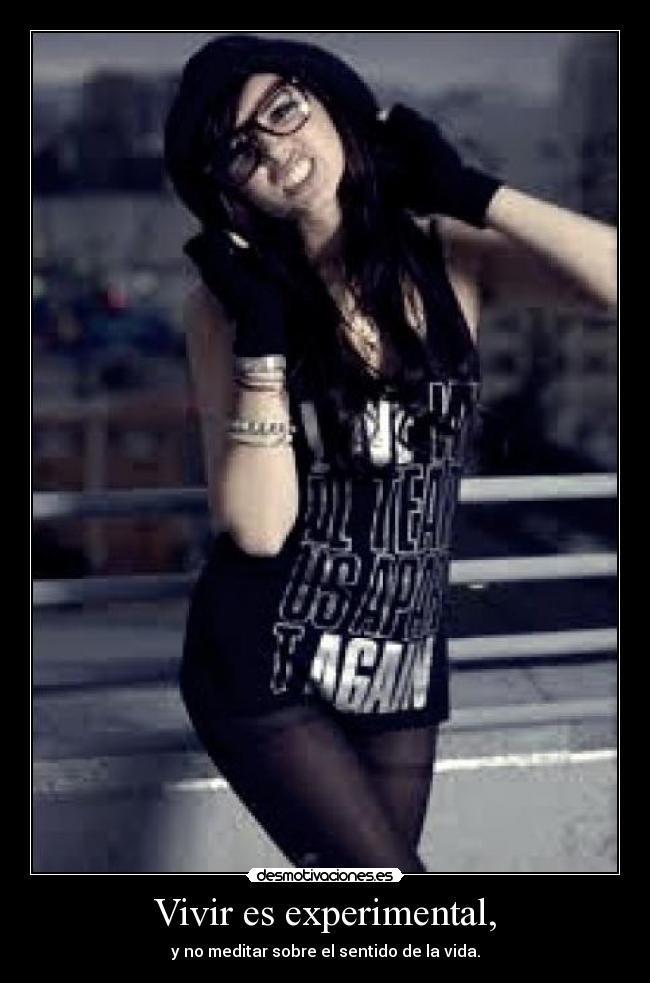 carteles vive vida loca desmotivaciones