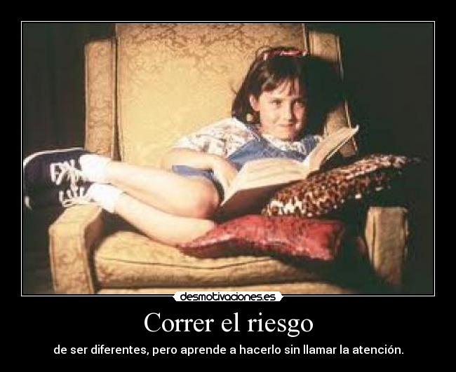 carteles lovepocholate desmotivaciones