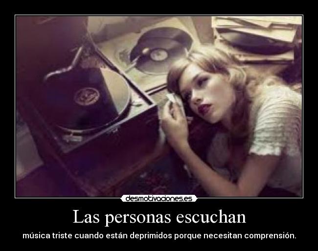 Las personas escuchan -