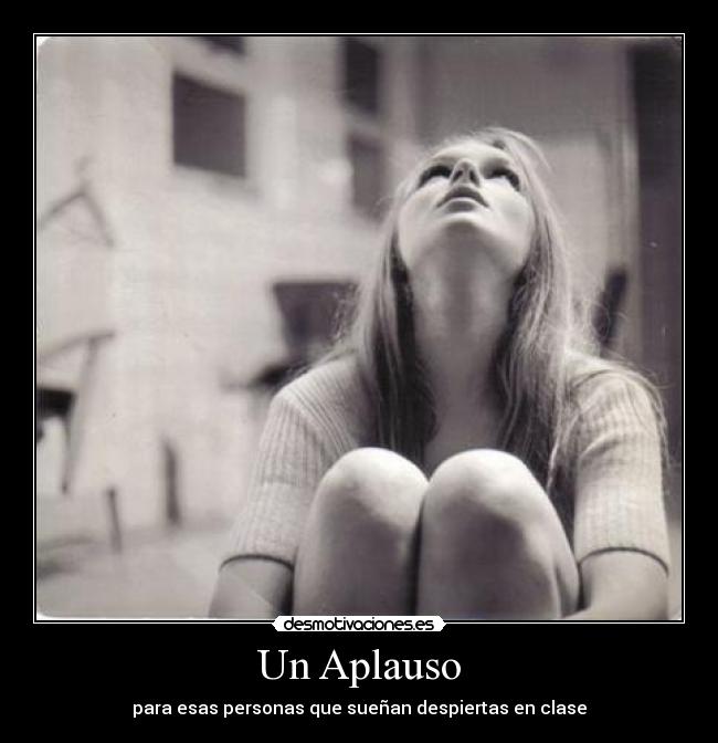 carteles aplauso desmotivaciones